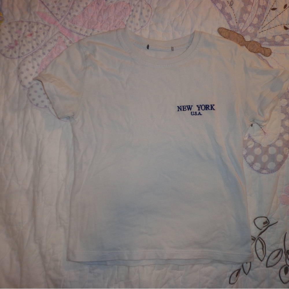 SHEIN White Short Sleeve Tee Minimalist Design